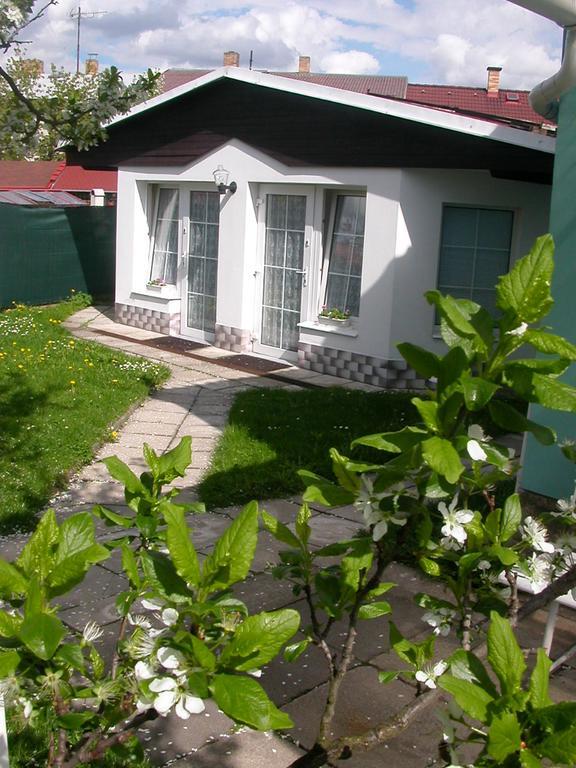 Penzion Kapitan Йиндржихув-Градец Экстерьер фото
